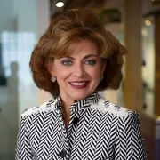 Lisa Keane headshot
