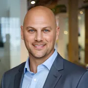Brett Weiss headshot