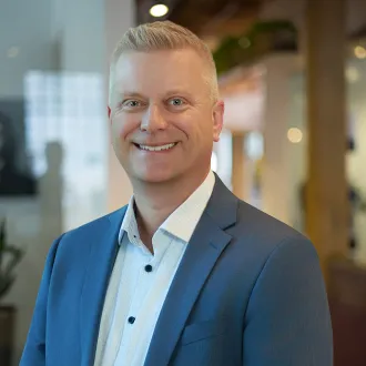 Steve Mrozowski headshot